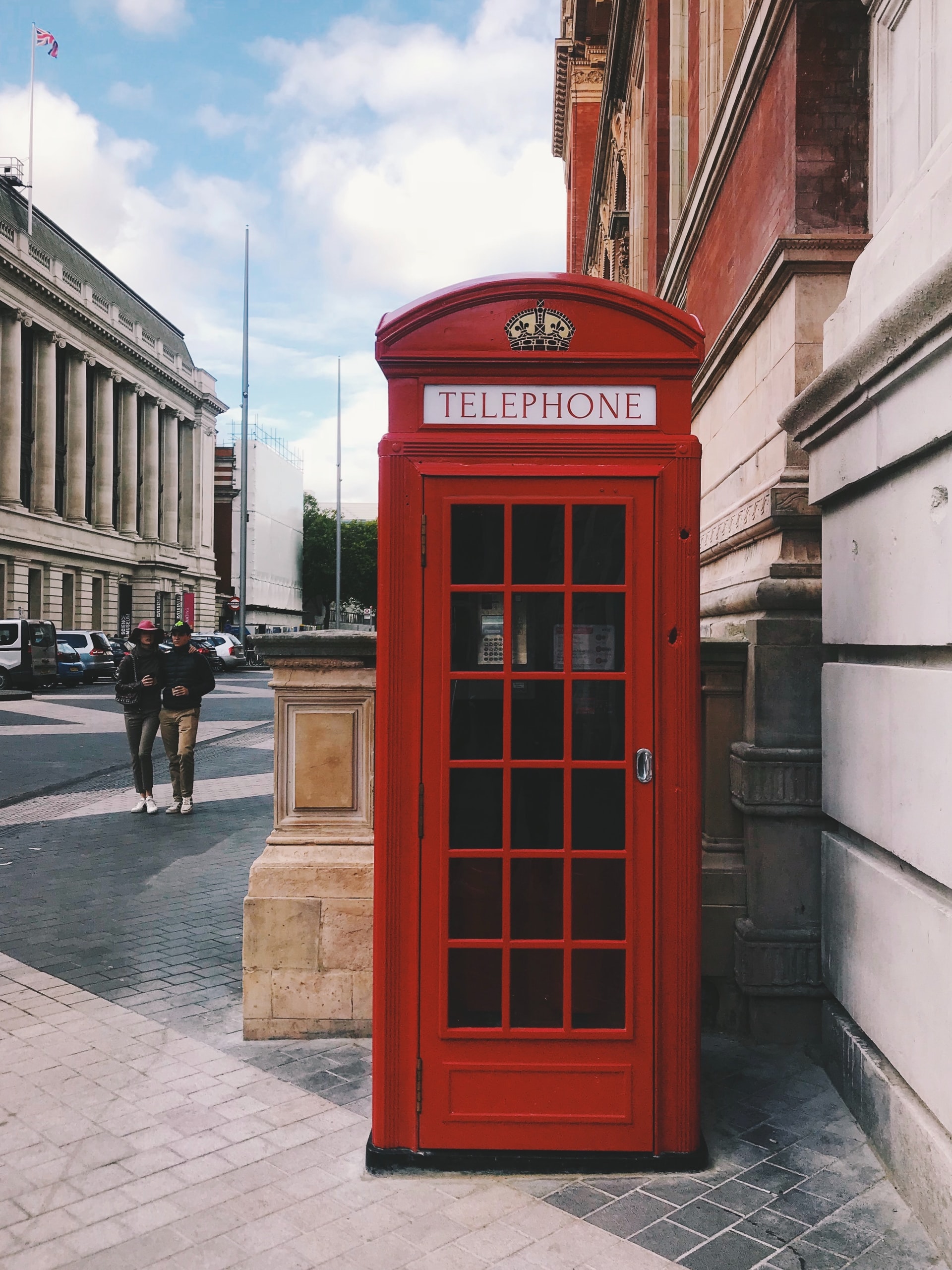 photo of red telephone booth